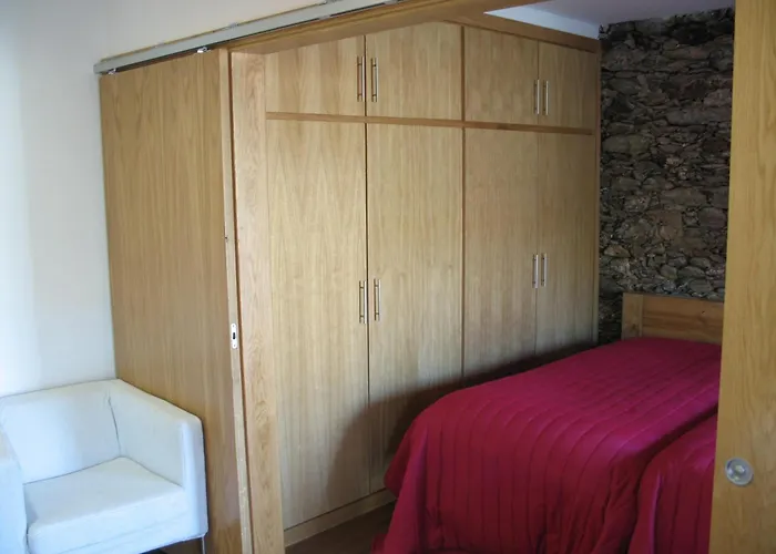 Quinta Dos Castanheiros - منزل ريفي Negreda